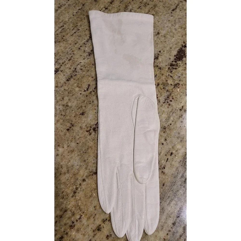 Single **Left Hand Only ** White Leather Silk Lined 13